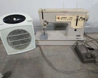 Vintage Singer appears to be from 1950s-1960s. Machine was not tested. I am throwing in a Holmes fan to keep cool while sewing. https://ctbids.com/#!/description/share/1012606