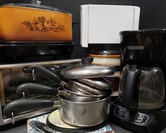 Includes Black &Decker coffee maker, crock pots, Bella Kitchen Smith toaster oven, Proctor Silex toaster, wall plaques and bottle opener. https://ctbids.com/#!/description/share/1012657