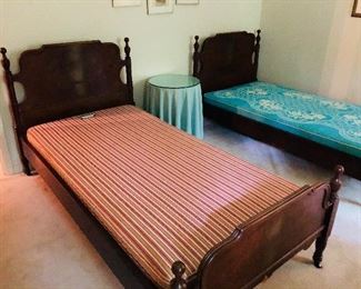 Pair of Vintage Twin Beds by Hesperler 
