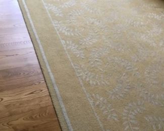 LARGE YELLOW GOLD RUG