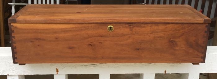 DOVETAILED CHEST