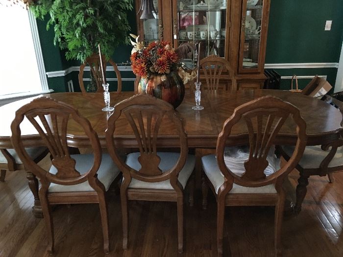 Another picture of dining table & chairs