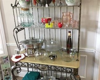 Bakers rack, cake plate, flowered vases