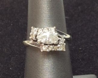 14K WHITE GOLD DIAMOND RING 3.5g SIZE 6