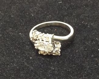 14K WHITE GOLD DIAMOND RING 3.5g SIZE 6