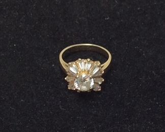 10K PURPLE CLUSTER AMETHYST GOLD RING