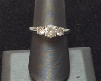 14K STERLING SILVER CLEAR CLUSTER RING