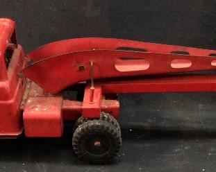 VINTAGE TONKA TOY TOWING TRUCK &
