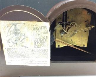 VINTAGE ELGIN MANTLE CLOCK