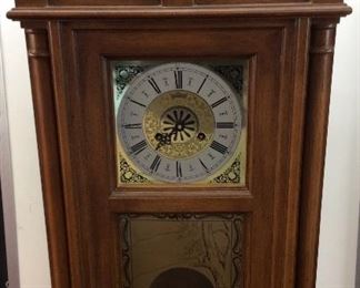 WELBY PARAGON WALL CLOCK