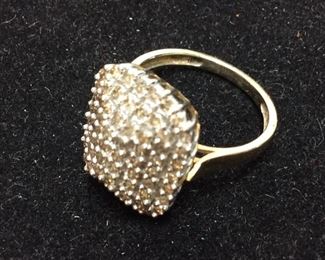 10KT GOLD DIAMOND CLUSTER RING,3.6G SIZE 7.5