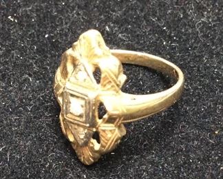 14KT GOLD & DIAMOND CHIP RING, 2.8g SIZE 4