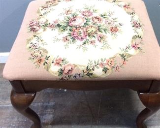 AMERICAN DREW FOOT STOOL