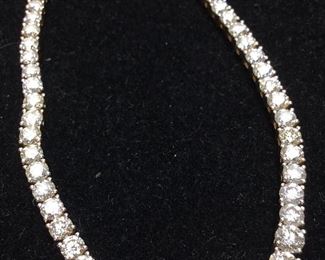 18KT GOLD DIAMOND BRACELET,