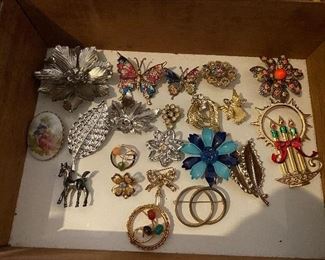 Vintage Costume Pins