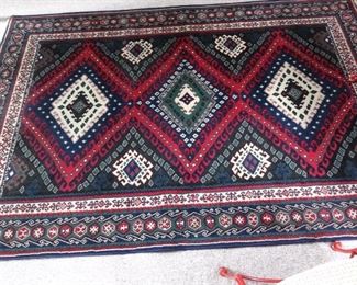 5 x 7 foot blue red rug