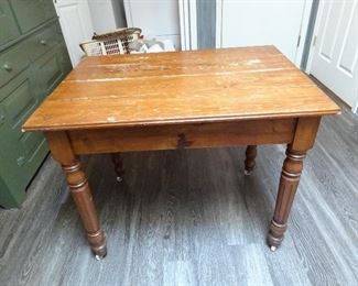 Antique oak small table