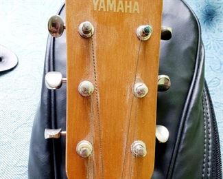 Yamaha, guitar, FG -Junior