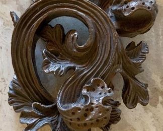 Drapery Medallions (Set/6) CUSTOMER RESPONSIBLE FOR BACKET REMOVAL (we have a ladder)