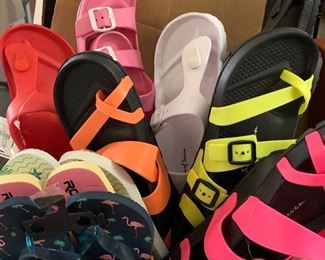 Children's, Mens and Women's Shoes Asst Sizes