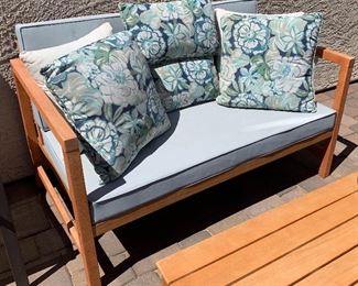 Patio Seating: Loveseat, 2 Chairs, Coffee Table 