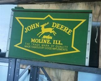 John Deer metal trunk