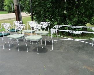 MCM PATIO TABLE WITH 6 CHAIRS AND CUSTOM MADE GLASS TABLE TOP, WOODARD