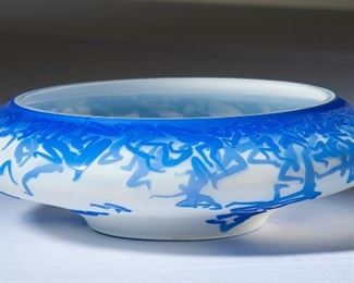 Cameo glass bowl