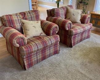 Pair of oversize chairs