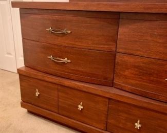 Another shot of the dresser