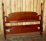 Mahogany Pineapple Post Bed to Bedroom Set