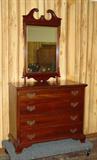 Mahogany Dresser to Bedroom Set