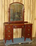 Mahogany Vanity To 6 Piece Bedroom Set