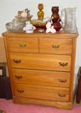 Chest to Oak 3 Piece Bedroom Set