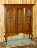 Cherry Queen Anne Crystal Cabinet