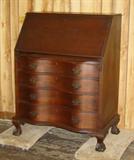 Mahogany Gov. Winthrop Desk