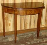 Mahogany Flip Top Gate Leg Game Table
