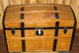 Nice Trunk w/Tray