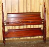 Mahogany Poster Bed w/Acorn Style Posts