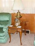 Oak Lamp Table w/Pull Out Trays