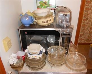 Microwave and Many Dishes