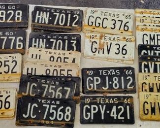 Vintage Texas license plates matched pairs