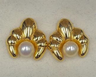 14k and pearl earrings