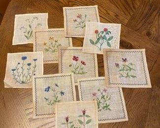 Vintage Needlepoint Flower Doily Set