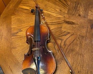 Vintage Antonius Stradivarius Cremonenfis Faciebat Anno 1718 Violin with Bow Czechoslovakia