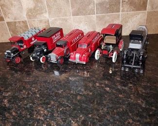 Set of 6 Texaco Texas Co Reproduction Tanker Trucks Carriage Banks with Boxes