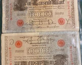 Numismatic collectibles 