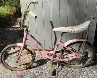 Vintage Girls Schwinn Bike - perfect for restoration.