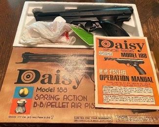 Daisy Model 188 BB/Pellet Gun in Box