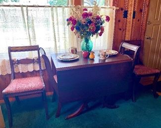 Duncan Phyfe Table & 4 Chairs